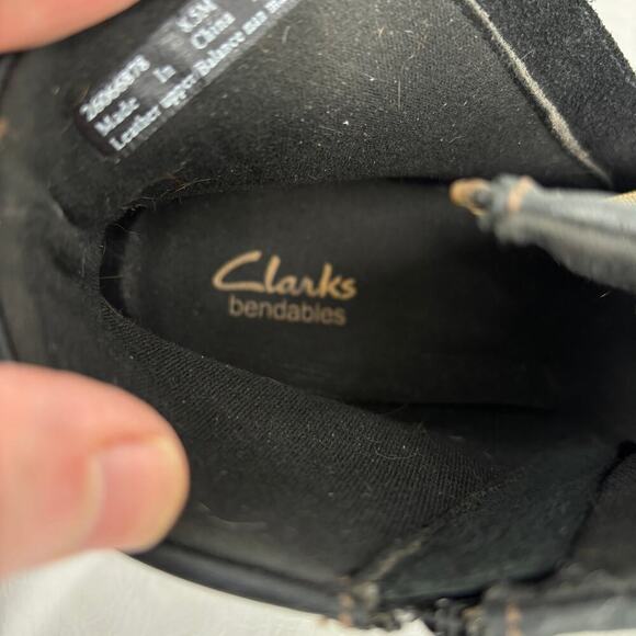Clarks Bendables Ankle Boot Size 8.5 Black Leather Side Zip Block Heel Bootie - Picture 6 of 9